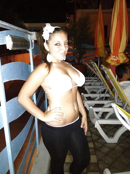 petite salope bien chaude